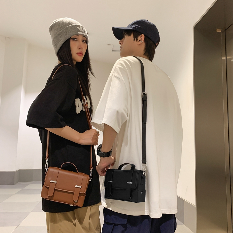 Minimalistische Unisex-Umhänge – Tablet Shoulder Bag Bewertung und Preis