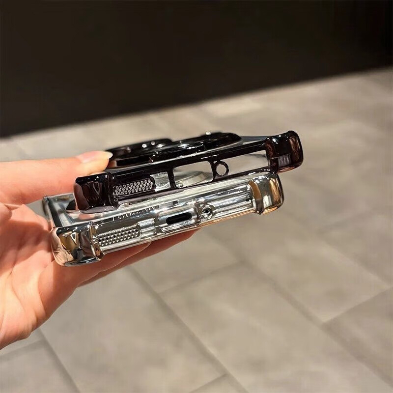 Rosa Handyhülle mit kleinem Bl – Oppo Reno 12 Bewertung und Preis
